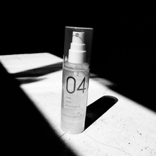 04 RAW SKIN FRAGRANCE ロウスキンフレグランス50mL